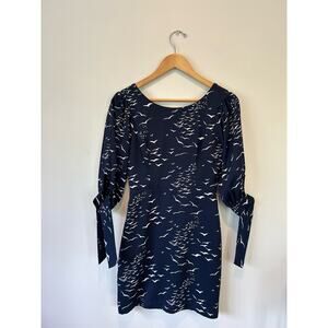 BCBGeneration blue dress size 0 short flowy sleeves lined